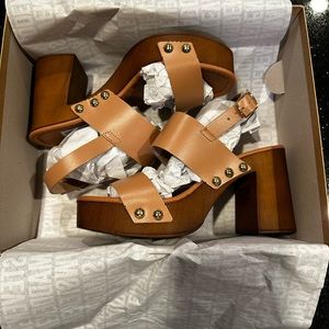 Steve Madden Dottie Blush Leather sandals size 7